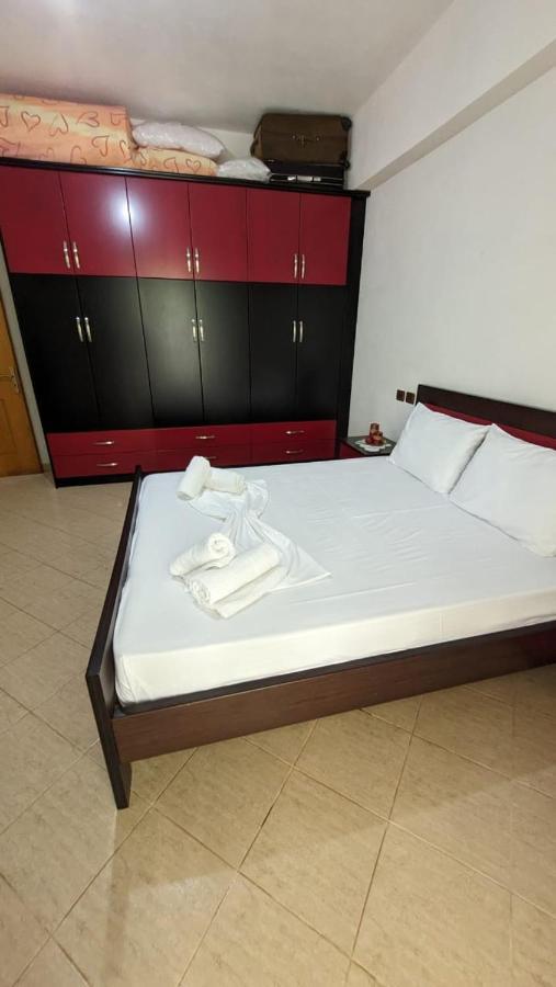 סרנדה Hasani Apartments מראה חיצוני תמונה