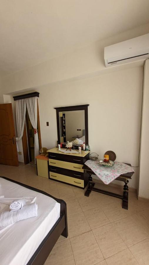 סרנדה Hasani Apartments מראה חיצוני תמונה